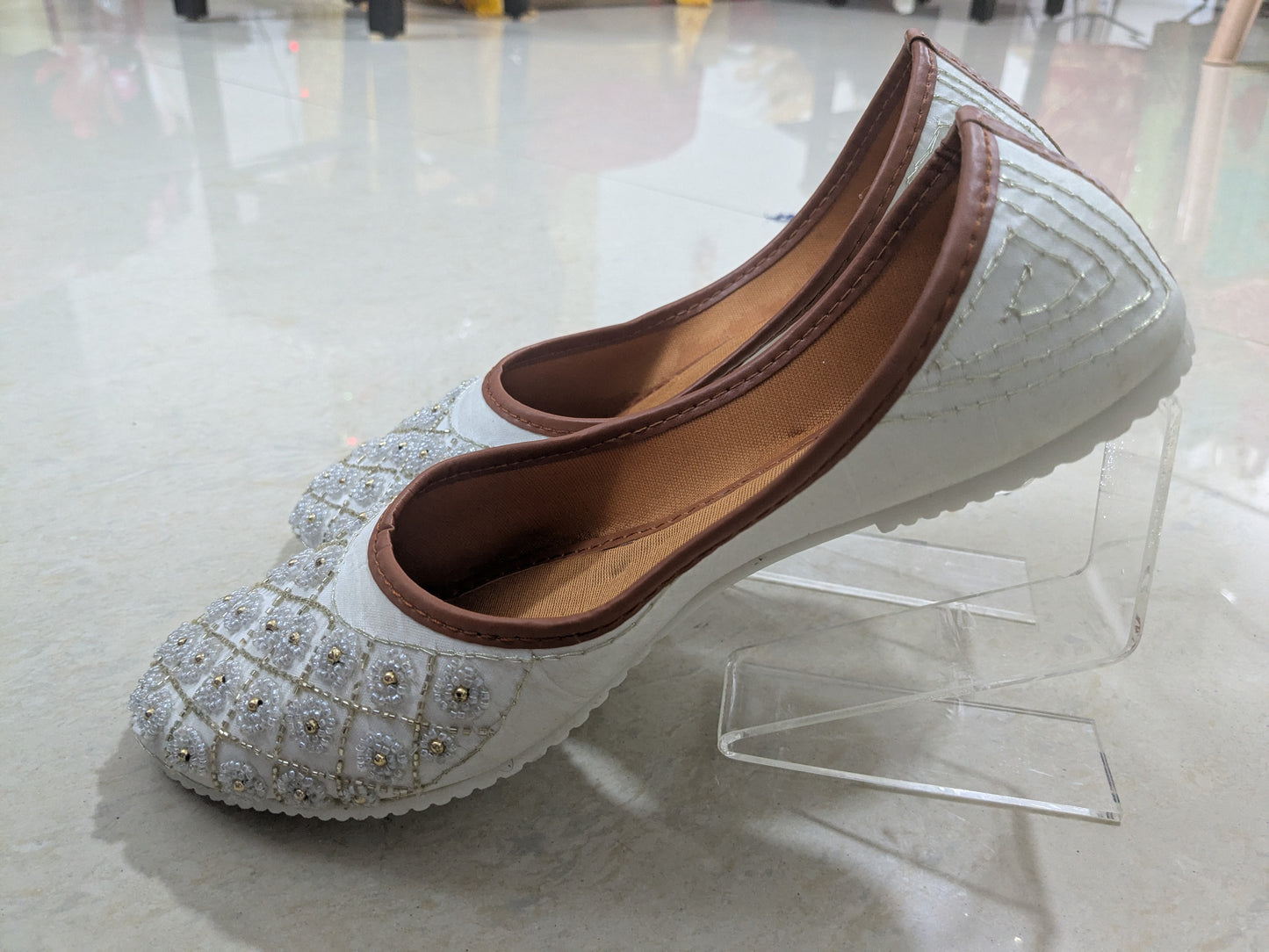 Handcrafted Embellished White Juttis with Pearls embriodery