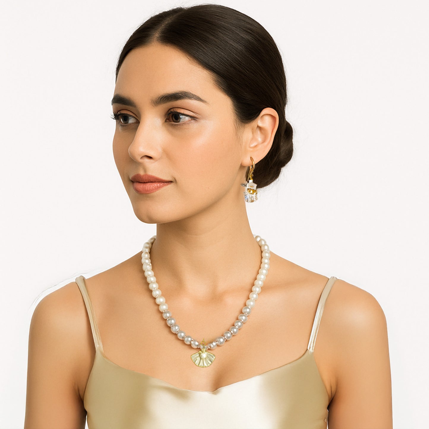 White Pearl Shell Necklace Set with Earrings